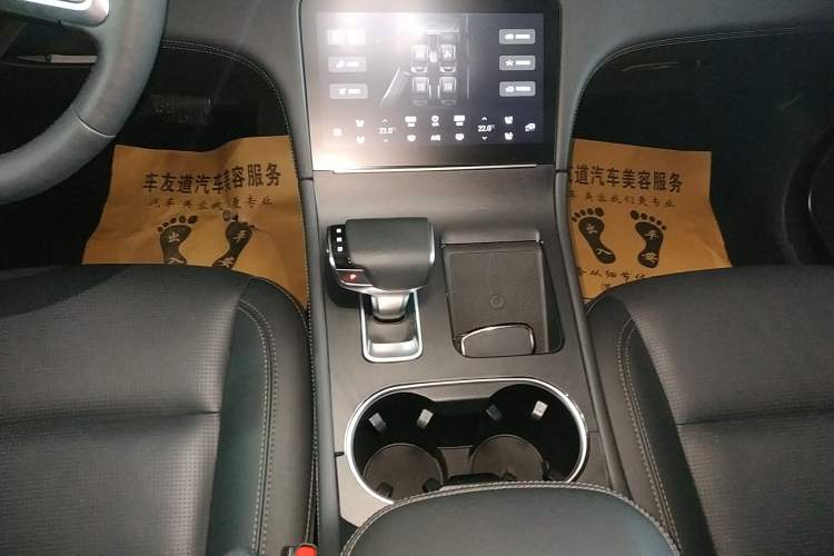 Used Li Auto ONE 2021 Extended-Range 6-Seater Version Gear Lever