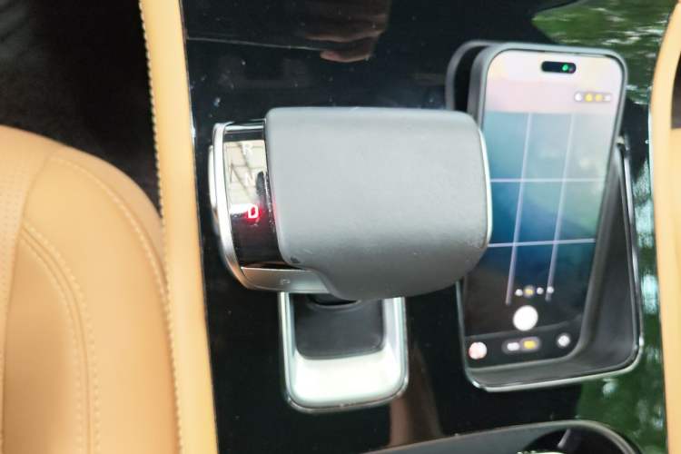 Used Li Auto ONE 2021 Extended-Range 6-Seater Version Gear Lever