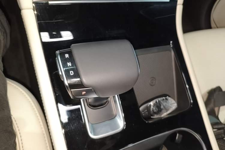 Used Li Auto ONE 2021 Extended-Range 6-Seater Version Gear Lever