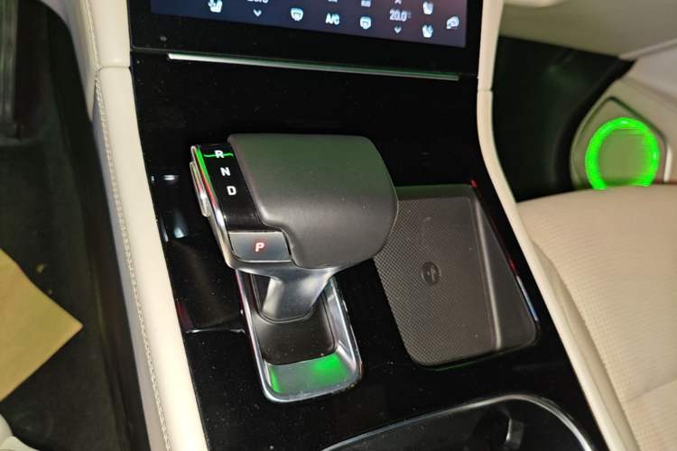Used Li Auto ONE 2021 Extended-Range 6-Seater Version Gear Lever