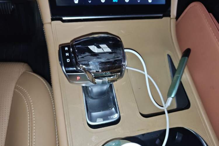 Used Li Auto ONE 2021 Extended-Range 6-Seater Version Gear Lever