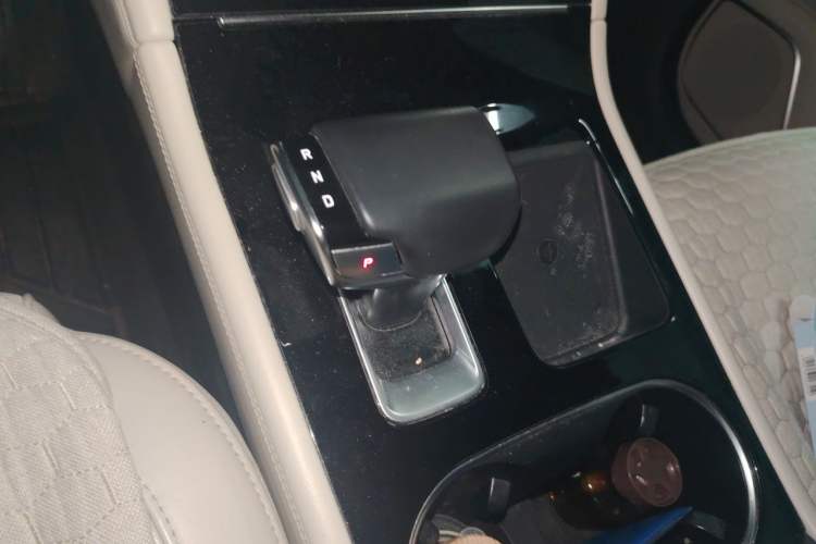 Used Li Auto ONE 2021 Extended-Range 6-Seater Version Gear Lever