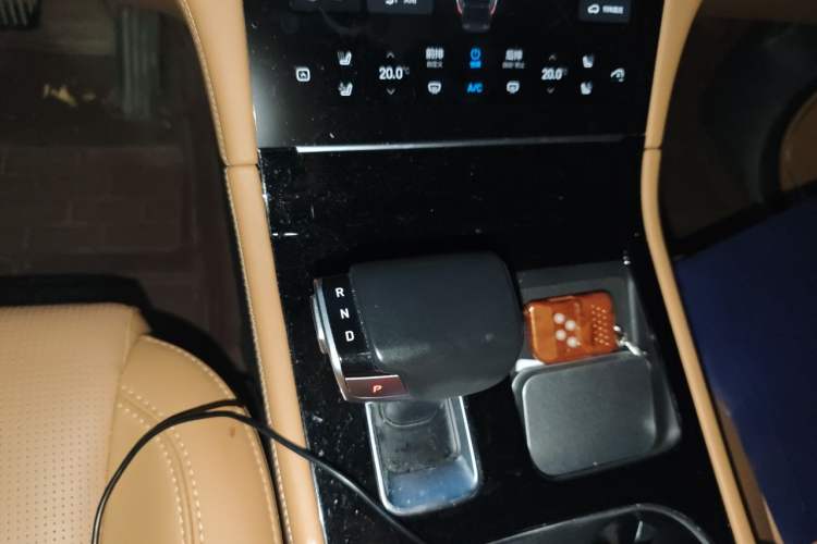 Used Li Auto ONE 2021 Extended-Range 6-Seater Version Gear Lever