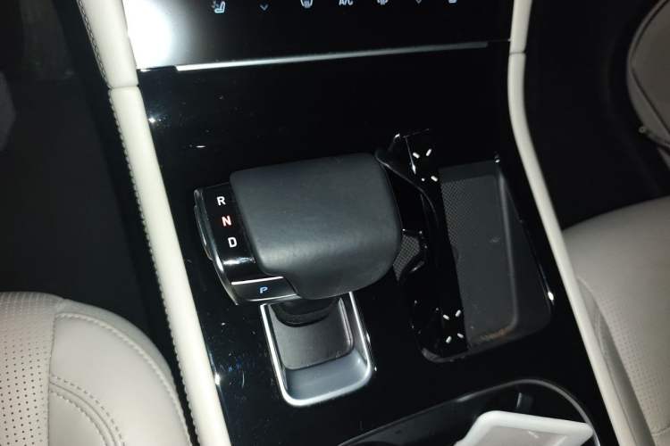 Used Li Auto ONE 2021 Extended-Range 6-Seater Version Gear Lever
