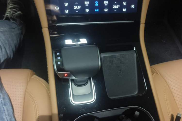 Used Li Auto ONE 2021 Extended-Range 6-Seater Version Gear Lever