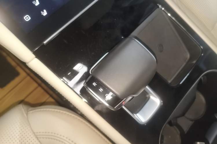 Used Li Auto ONE 2021 Extended-Range 6-Seater Version Gear Lever