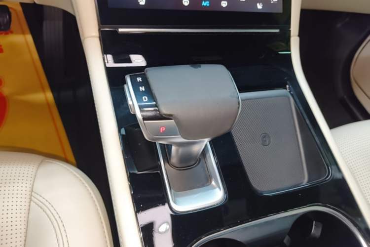 Used Li Auto ONE 2021 Extended-Range 6-Seater Version Gear Lever