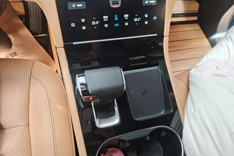 Used Li Auto ONE 2021 Extended-Range 6-Seater Version Gear Lever