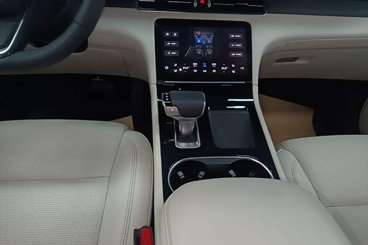 Used Li Auto ONE 2021 Extended-Range 6-Seater Version Gear Lever