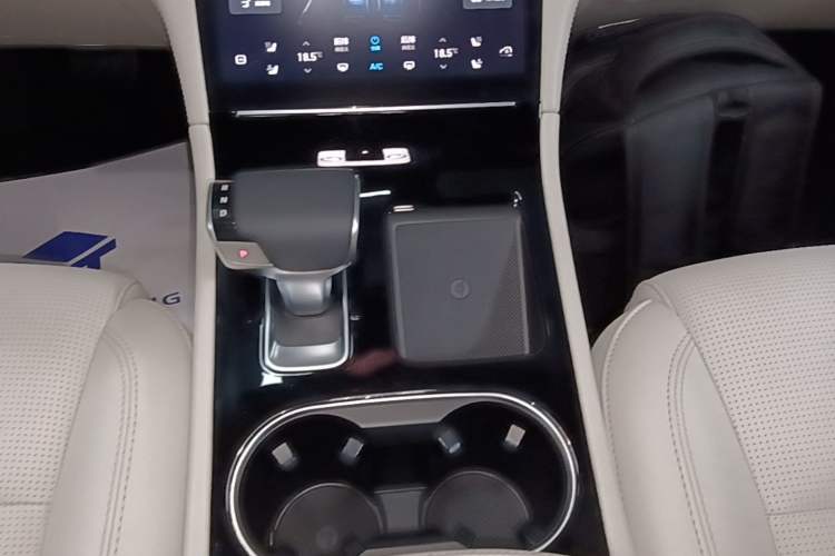 Used Li Auto ONE 2021 Extended-Range 6-Seater Version Gear Lever