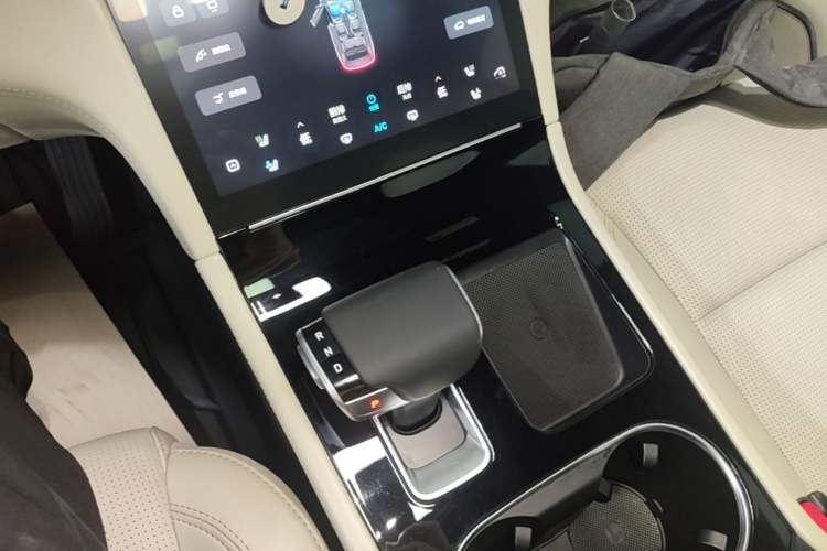 Used Li Auto ONE 2021 Extended-Range 6-Seater Version Gear Lever