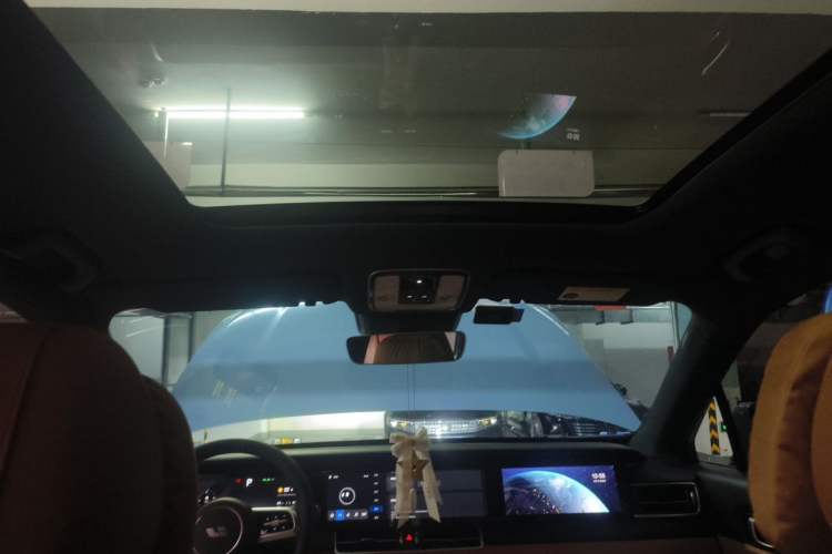 Used Li Auto ONE 2021 Extended-Range 6-Seater Version Headliner