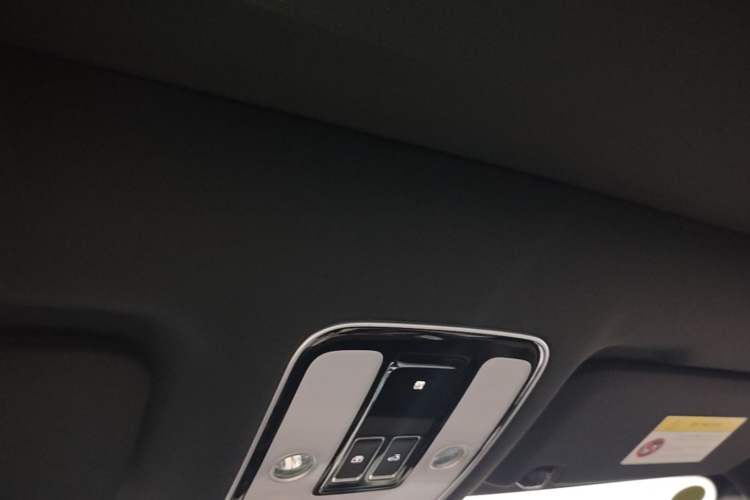Used Li Auto ONE 2021 Extended-Range 6-Seater Version Headliner