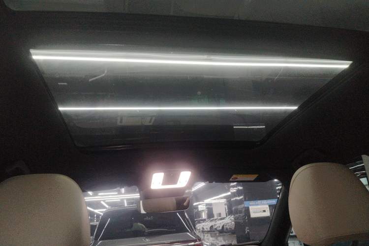 Used Li Auto ONE 2021 Extended-Range 6-Seater Version Headliner