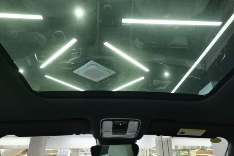 Used Li Auto ONE 2021 Extended-Range 6-Seater Version Headliner
