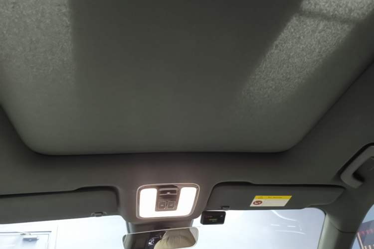 Used Li Auto ONE 2021 Extended-Range 6-Seater Version Headliner