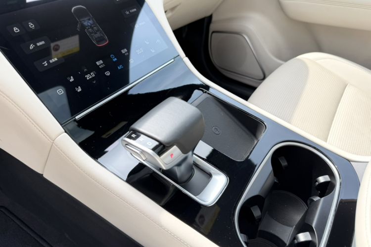 Used Li Auto ONE 2021 Extended-Range 6-Seater Version Interior 1