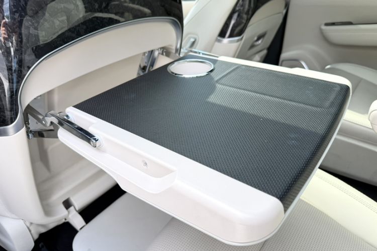 Used Li Auto ONE 2021 Extended-Range 6-Seater Version Interior 10