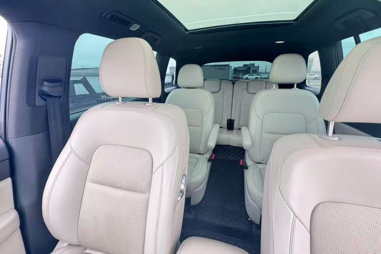 Used Li Auto ONE 2021 Extended-Range 6-Seater Version Interior 10