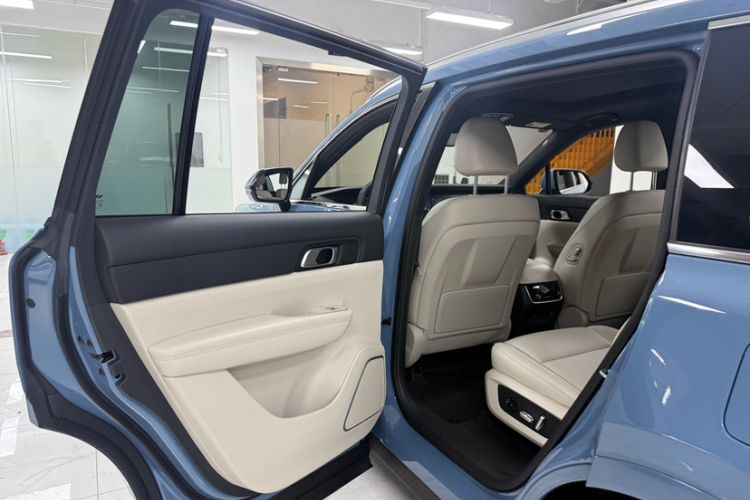 Used Li Auto ONE 2021 Extended-Range 6-Seater Version Interior 11