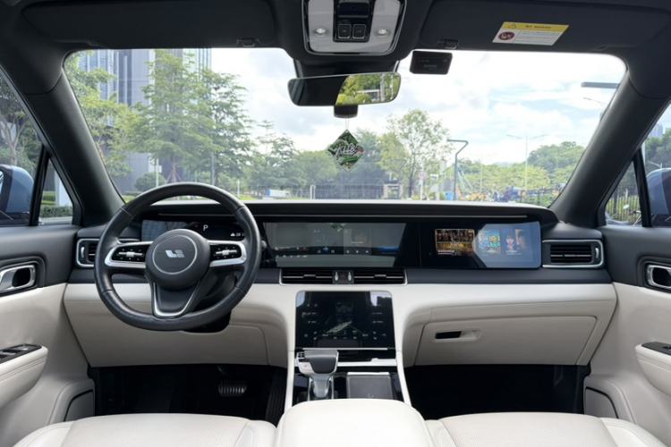 Used Li Auto ONE 2021 Extended-Range 6-Seater Version Interior 12