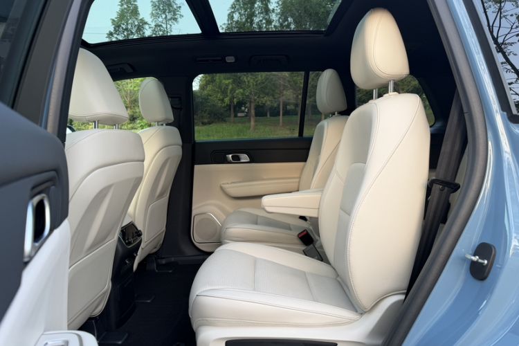 Used Li Auto ONE 2021 Extended-Range 6-Seater Version Interior 3