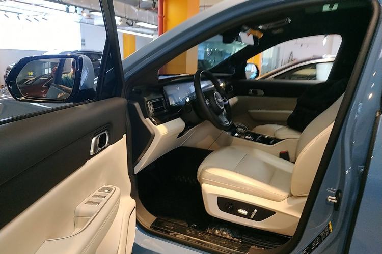 Used Li Auto ONE 2021 Extended-Range 6-Seater Version Interior 3
