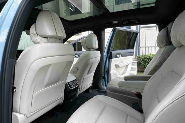 Used Li Auto ONE 2021 Extended-Range 6-Seater Version Interior 4