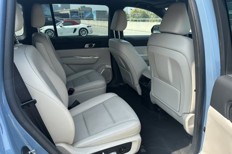 Used Li Auto ONE 2021 Extended-Range 6-Seater Version Interior 5