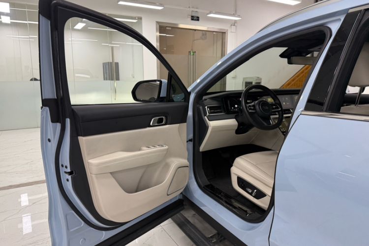 Used Li Auto ONE 2021 Extended-Range 6-Seater Version Interior 6