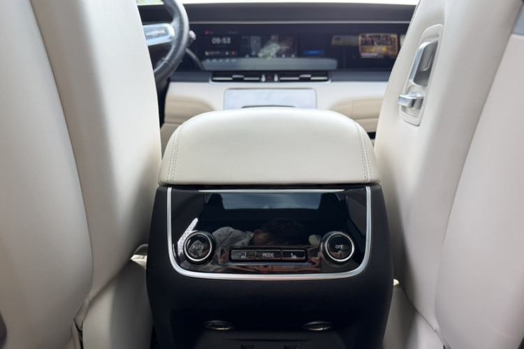 Used Li Auto ONE 2021 Extended-Range 6-Seater Version Interior 7