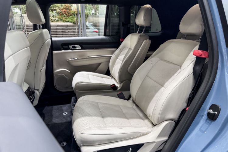 Used Li Auto ONE 2021 Extended-Range 6-Seater Version Interior 9