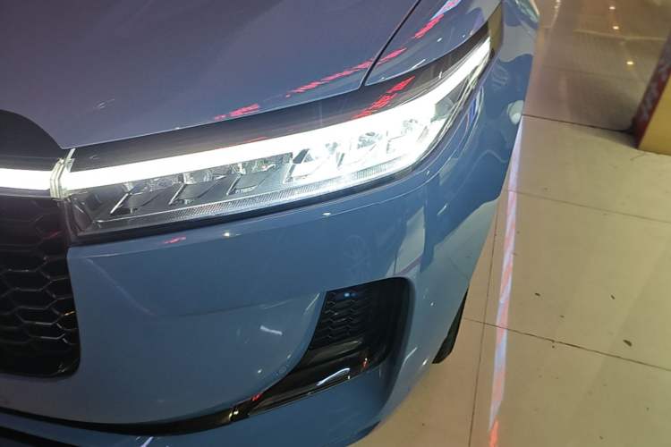 Used Li Auto ONE 2021 Extended-Range 6-Seater Version Left Front Headlight