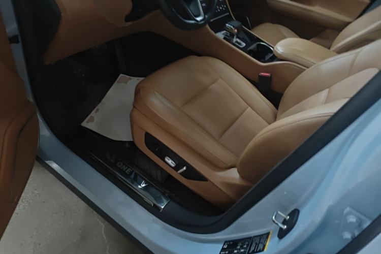 Used Li Auto ONE 2021 Extended-Range 6-Seater Version Left Front Seat