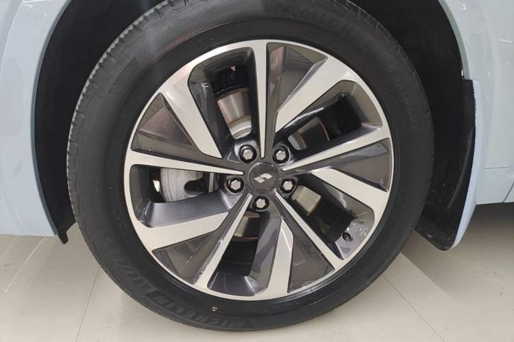 Used Li Auto ONE 2021 Extended-Range 6-Seater Version Left Front Wheel Hub