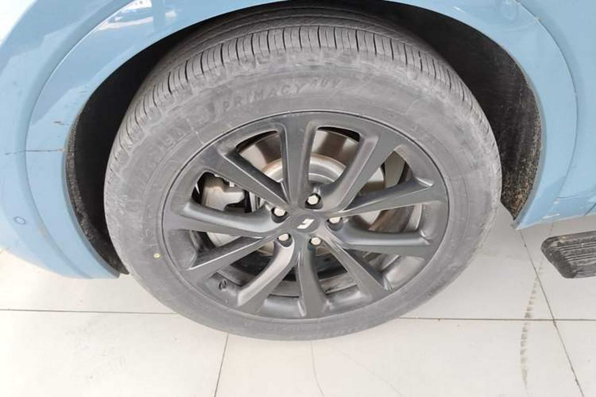 Used Li Auto ONE 2021 Extended-Range 6-Seater Version Left Front Wheel Hub
