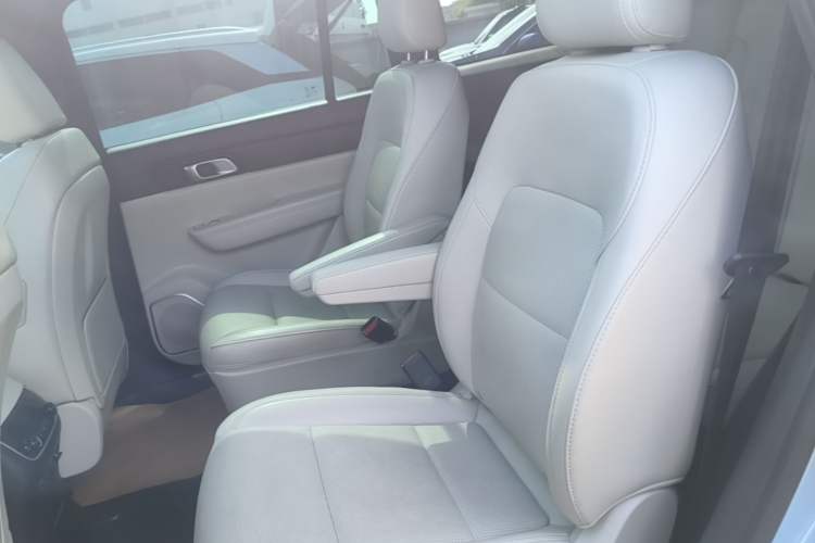 Used Li Auto ONE 2021 Extended-Range 6-Seater Version Left Rear Seat