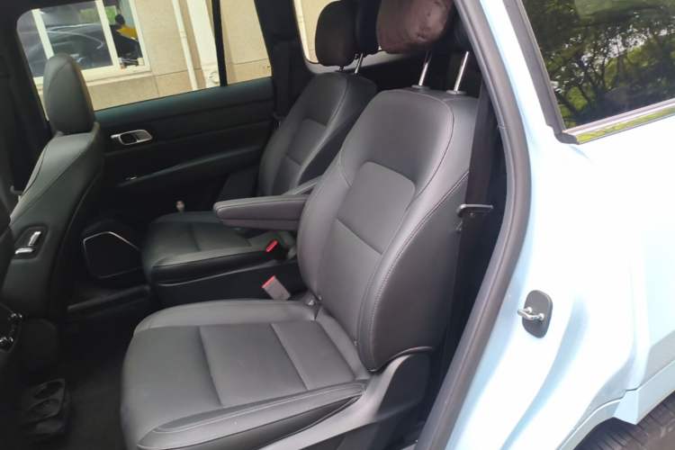 Used Li Auto ONE 2021 Extended-Range 6-Seater Version Left Rear Seat