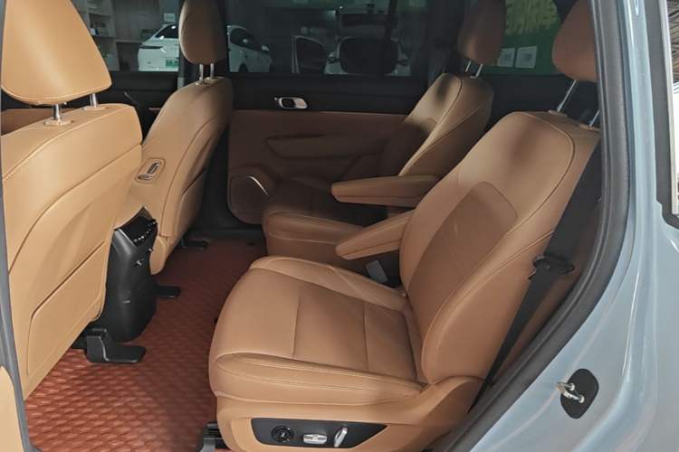 Used Li Auto ONE 2021 Extended-Range 6-Seater Version Left Rear Seat