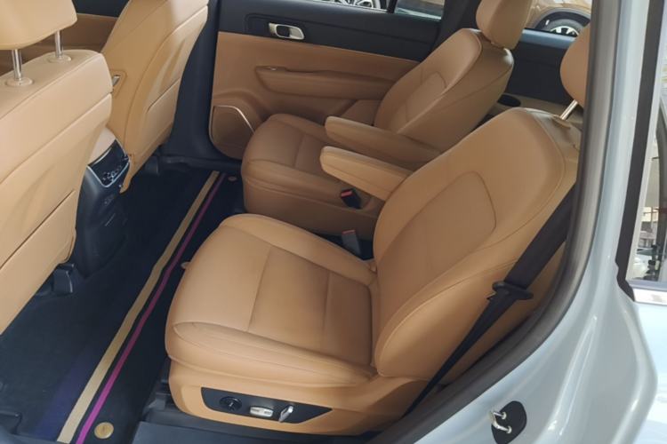 Used Li Auto ONE 2021 Extended-Range 6-Seater Version Left Rear Seat