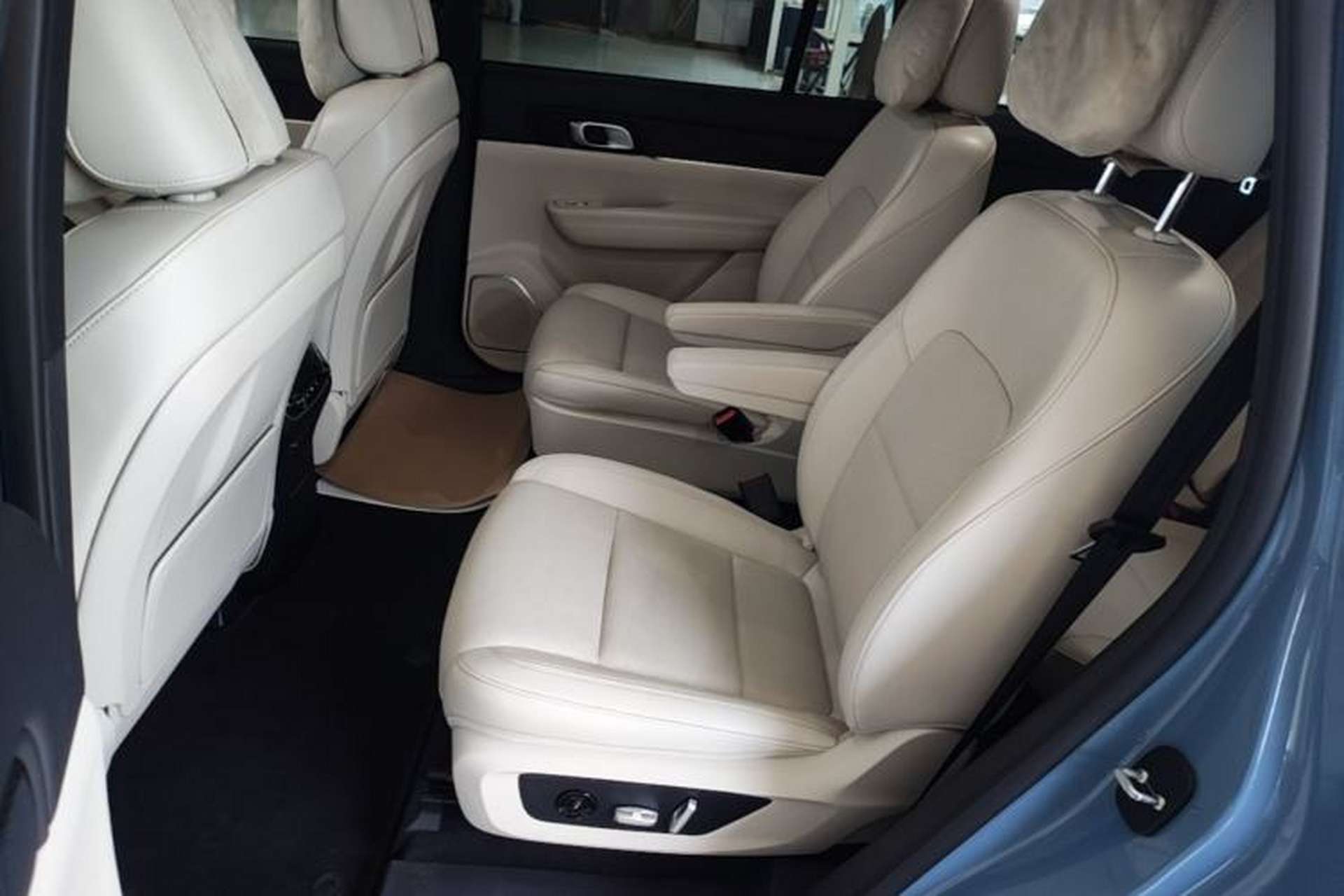 Used Li Auto ONE 2021 Extended-Range 6-Seater Version Left Rear Seat