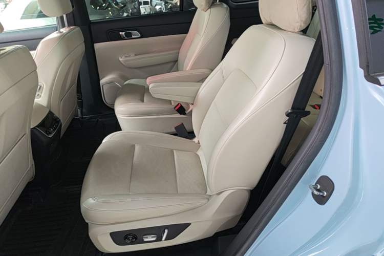 Used Li Auto ONE 2021 Extended-Range 6-Seater Version Left Rear Seat