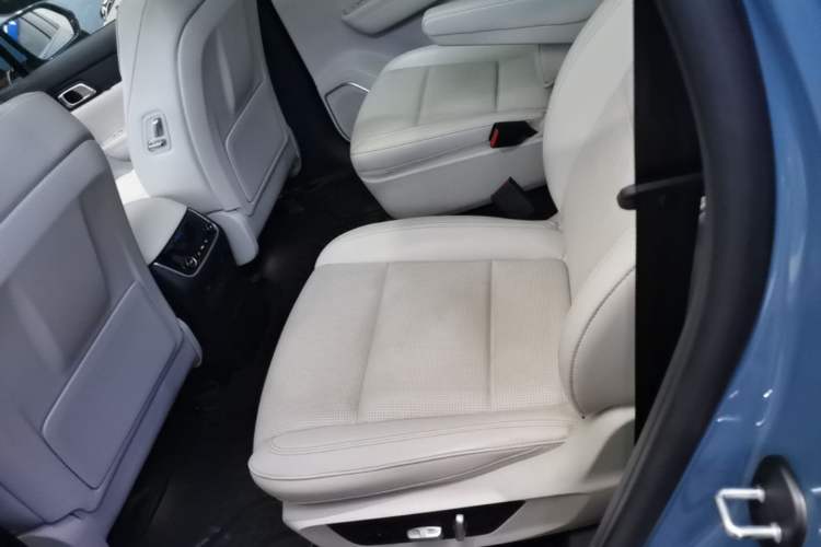 Used Li Auto ONE 2021 Extended-Range 6-Seater Version Left Rear Seat