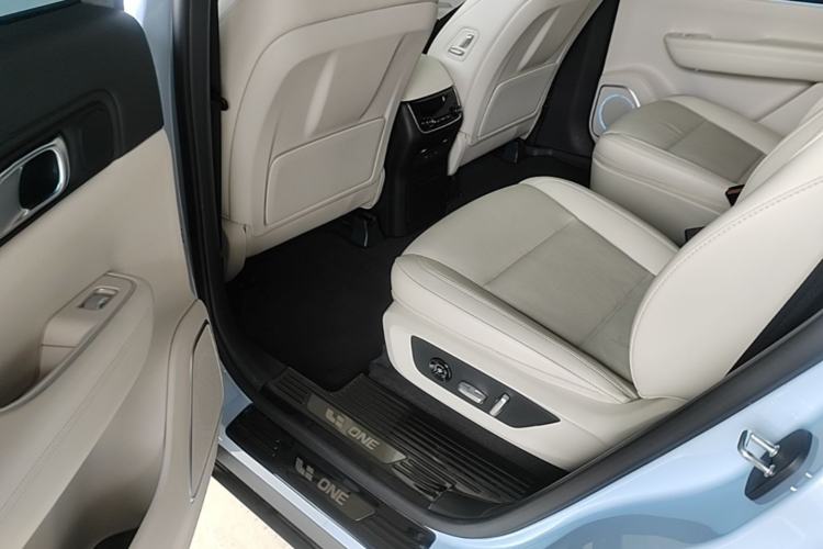 Used Li Auto ONE 2021 Extended-Range 6-Seater Version Left Rear Seat