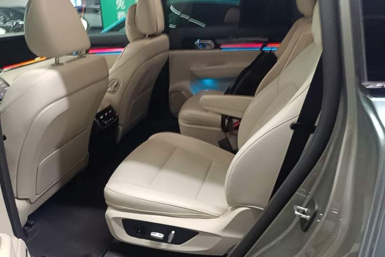 Used Li Auto ONE 2021 Extended-Range 6-Seater Version Left Rear Seat
