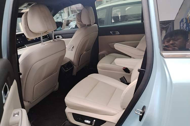 Used Li Auto ONE 2021 Extended-Range 6-Seater Version Left Rear Seat
