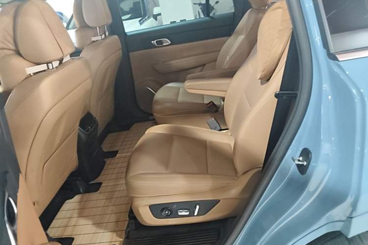 Used Li Auto ONE 2021 Extended-Range 6-Seater Version Left Rear Seat