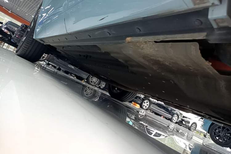 Used Li Auto ONE 2021 Extended-Range 6-Seater Version Left Side Sill