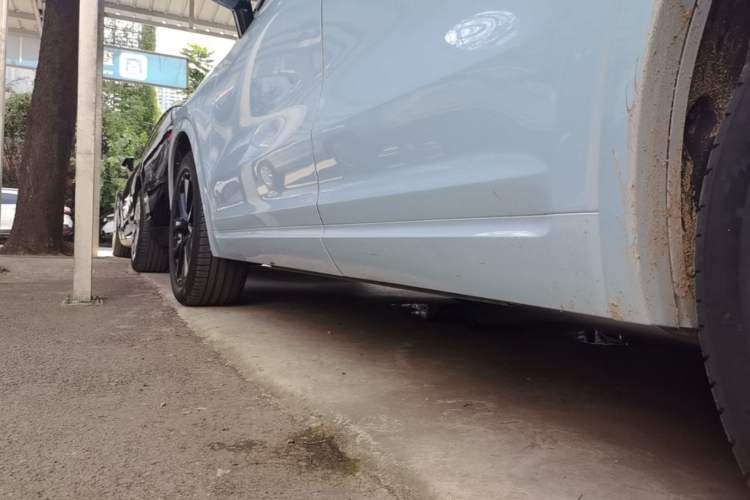 Used Li Auto ONE 2021 Extended-Range 6-Seater Version Left Side Sill