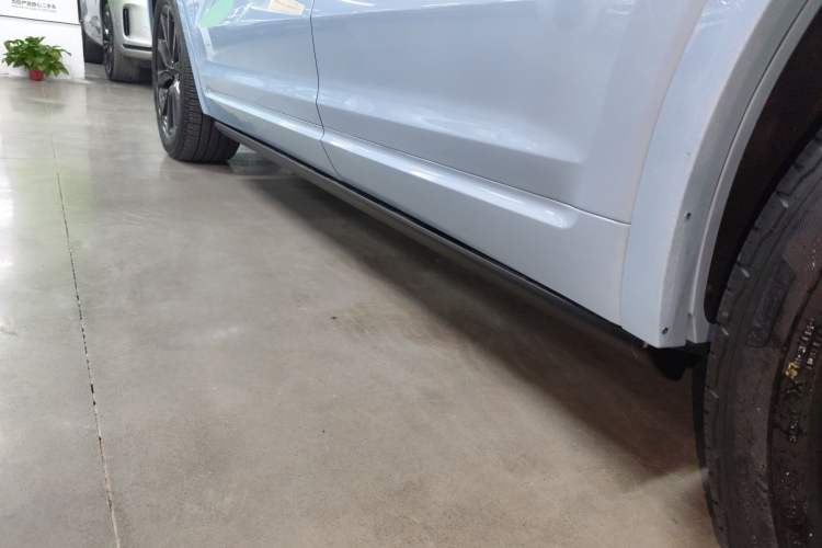 Used Li Auto ONE 2021 Extended-Range 6-Seater Version Left Side Sill